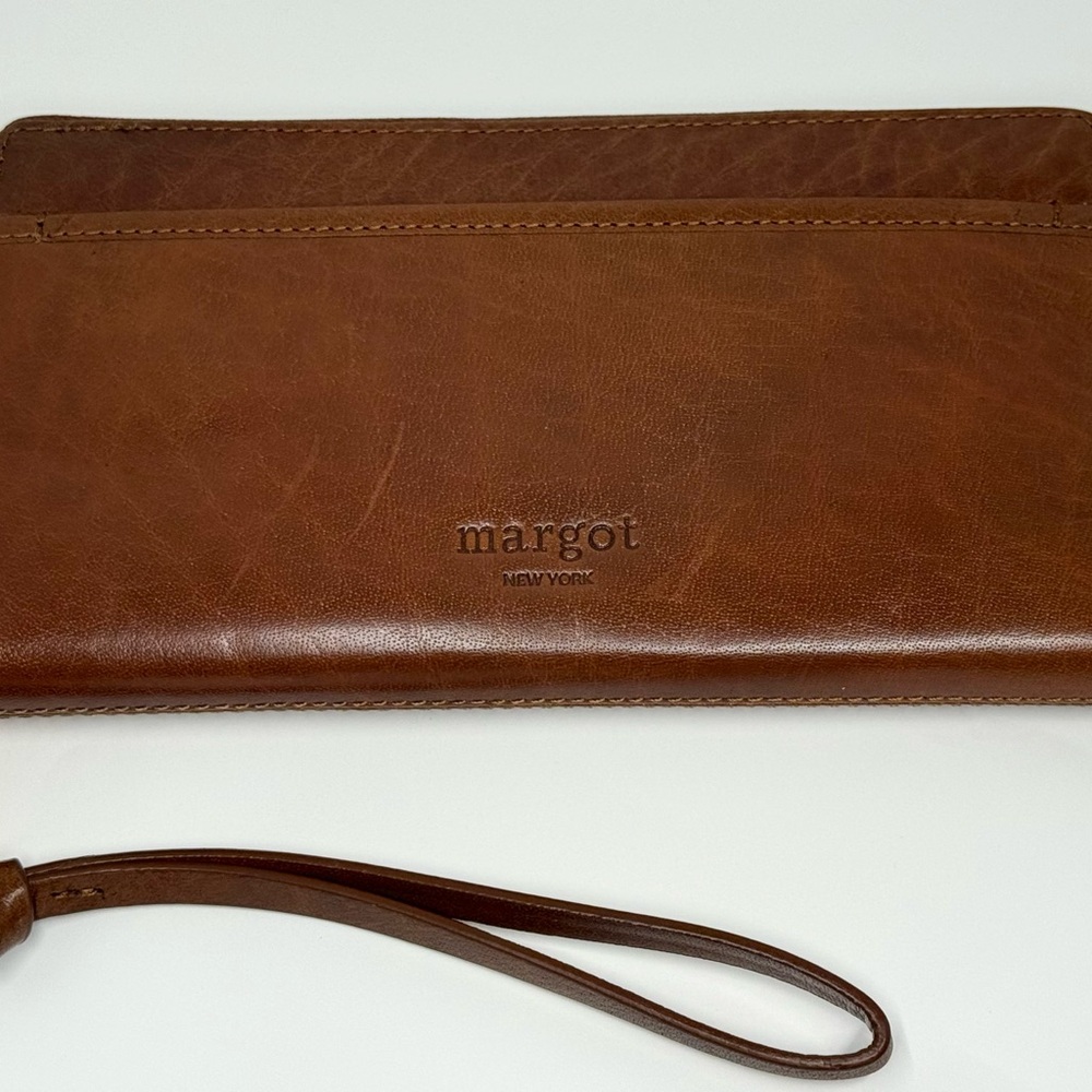 Margot New York Gabby Brown Leather Women's Wristlet Single Zip Around Wallet